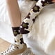 thumbnail image 2 of Calcetines casuales de algodón con estampado de arte floral elegante, 2 of 5