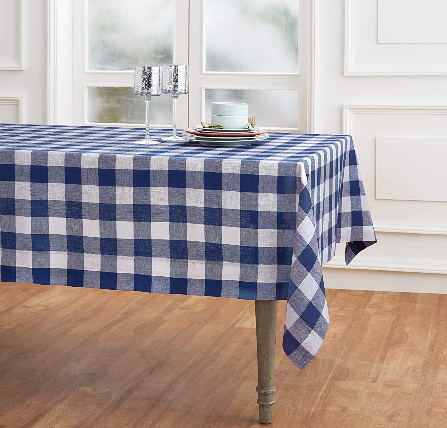 Rectangular Linen Tablecloth for Indoor and Outdoor use 60 x 90 Inch Black & White Solino Home 100% Pure Linen Buffalo Check Tablecloth 