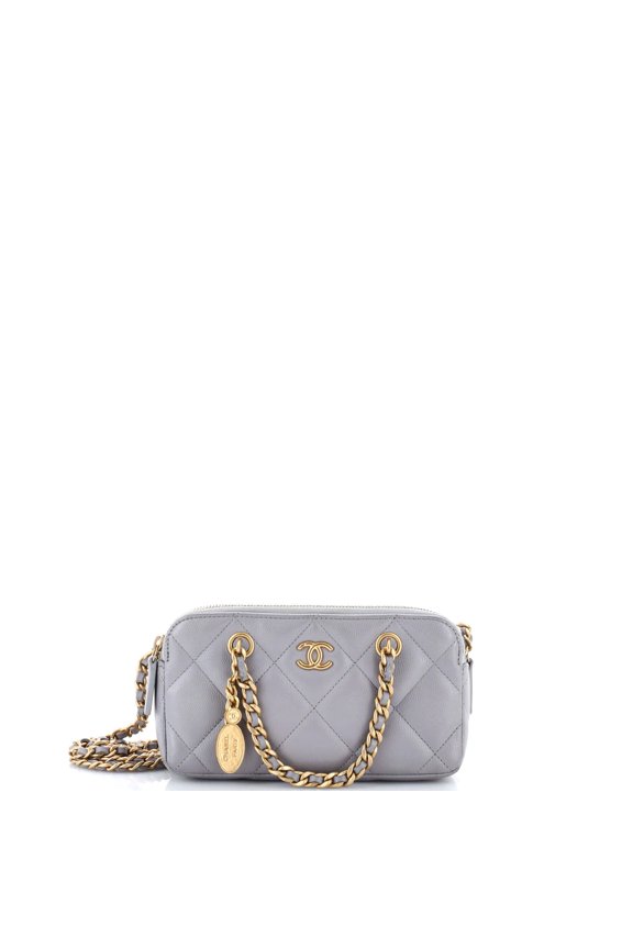 Pre-Owned Medallion Charm Double Zip Clutch with Chain Quilted Caviar By Rebag