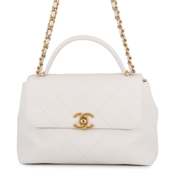 Pre-Owned CHANEL Chain Shoulder Bag with Coco Mark and Matelasse Calfskin Leather....