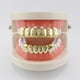 thumbnail image 2 of Parrillas de dientes de punk rock Parrilla de dientes con joyería de ajuste personalizado de hoja de arce tallada - Oro Hugo Parrillas chapadas en oro de 18 quilates, 2 of 8