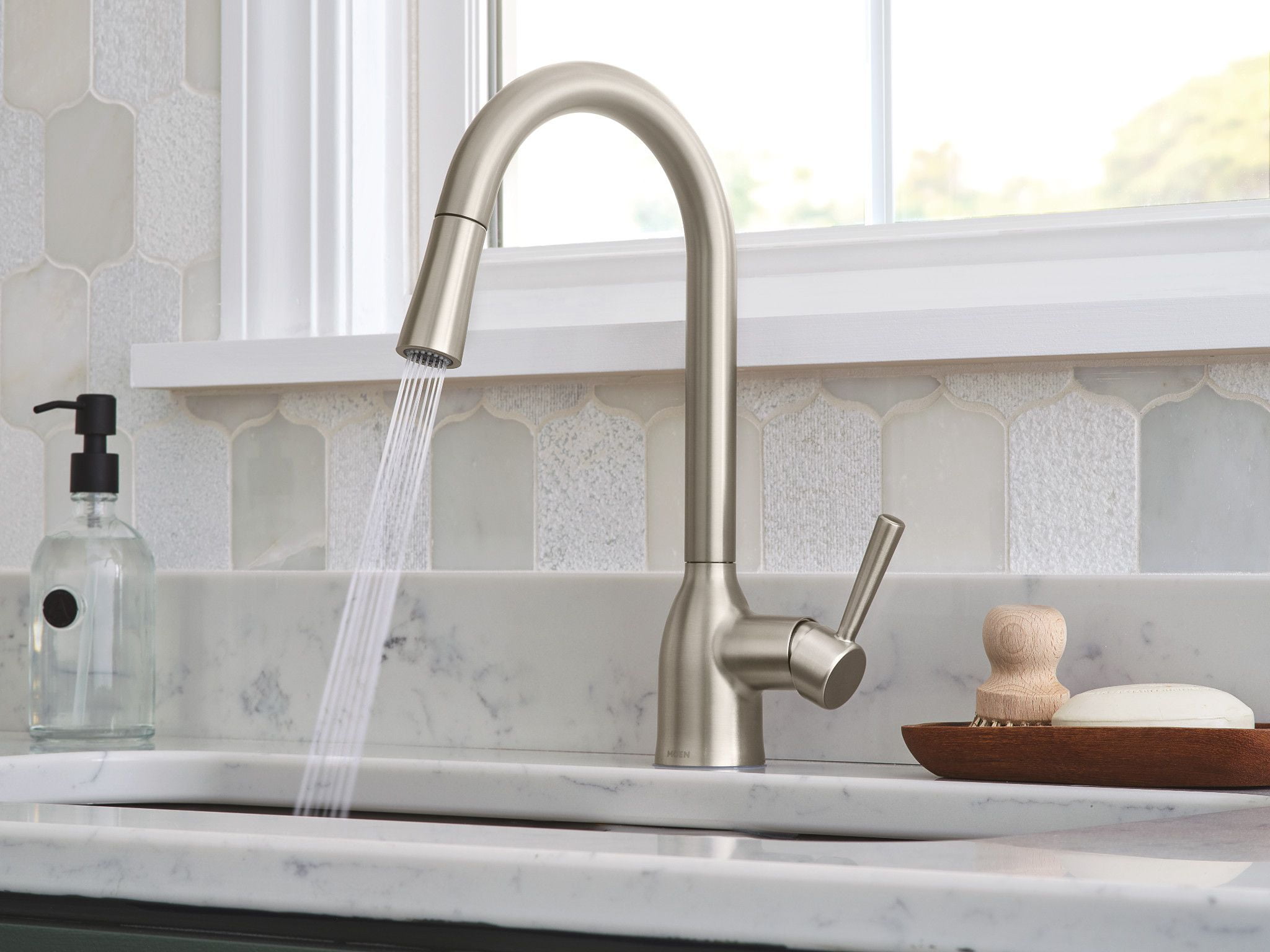 Moen Adler Spot Resist Stainless Single Hole One-Handle Pull Down Kitchen Faucet, 87233SRS