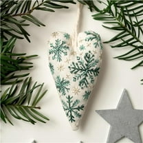 HIELLFQ Embroidery Christmas Ornament Kits, Hand Christmas Embroidery, DIY Heart Shaped Hand Embroidered Christmas Ornament for Holiday Decorations/Ornament Kit for Adults Beginners