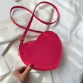 thumbnail image 4 of Bolso de hombro con forma de corazón, de piel sintética brillante, ajustable y desmontable. Rosa roja, 4 of 7