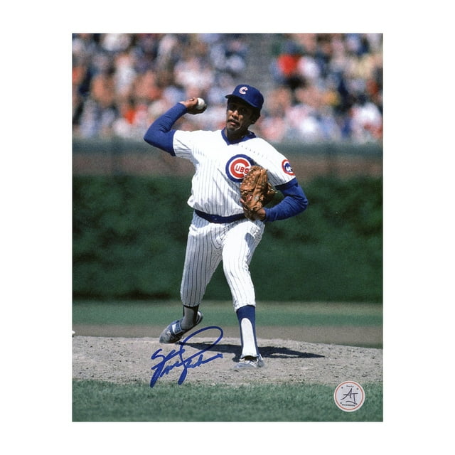 Fergie Jenkins Autographed Chicago Cubs Pitching 8x10 Photo