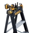 thumbnail image 2 of Escalera DeWalt DXL3010-04, 1,2 m, fibra de vidrio, 300 libras, negra, 2 of 8