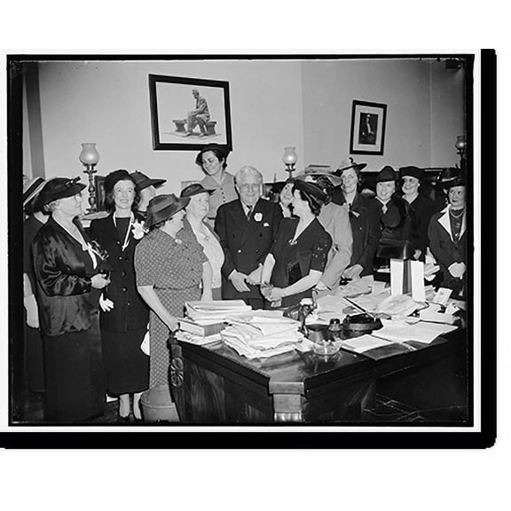 Historic Print, Pittsburgh women urge enactment of amendment to adminsitration's recovery program. Washington, D.C., May 23. Led by Mrs. Arnold M. Replogle, a delegation of Pittsburgh w16" x 20"