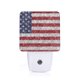 thumbnail image 1 of Balery America Flag Glitter Luz Nocturna LED con Sensor Automático, Enchufe con Sensor Crepuscular, Luz Suave de 0.5W para Dormitorio, Pasillo, Baño-EU, 1 of 7
