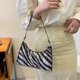 thumbnail image 5 of Bolso bandolera de moda de tendencia 2023, bolso de hombro tipo bandolera que combina con todo, 5 of 6