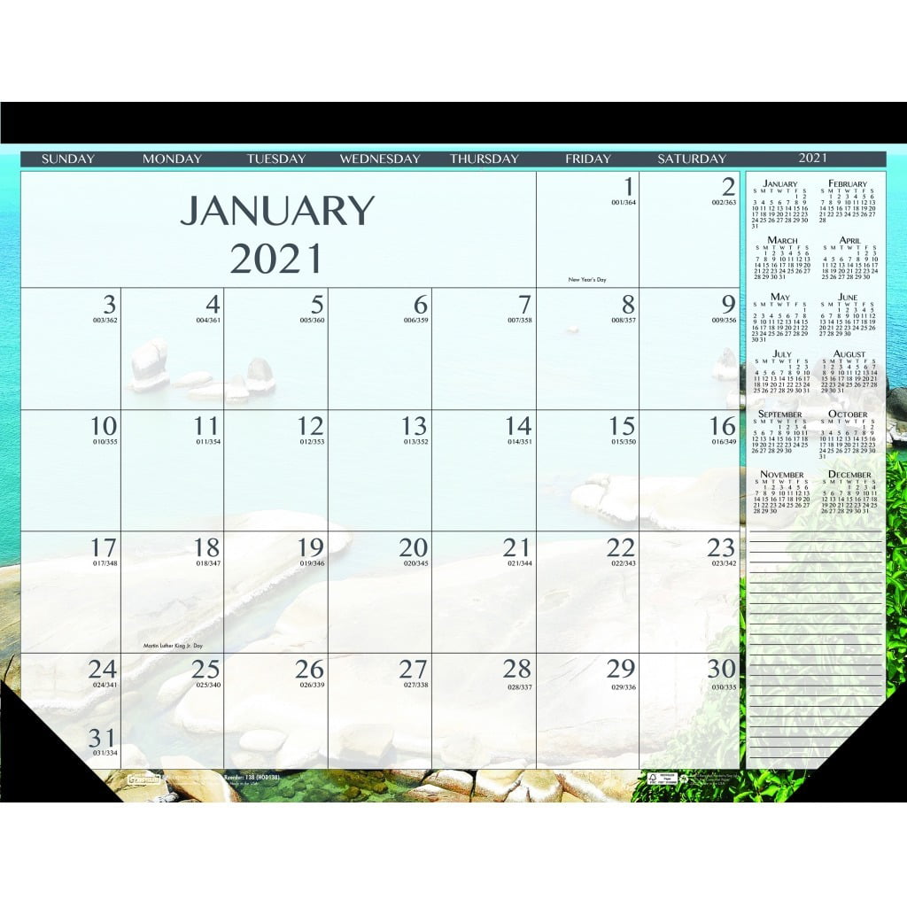 22x17-desk-calendar-customize-and-print