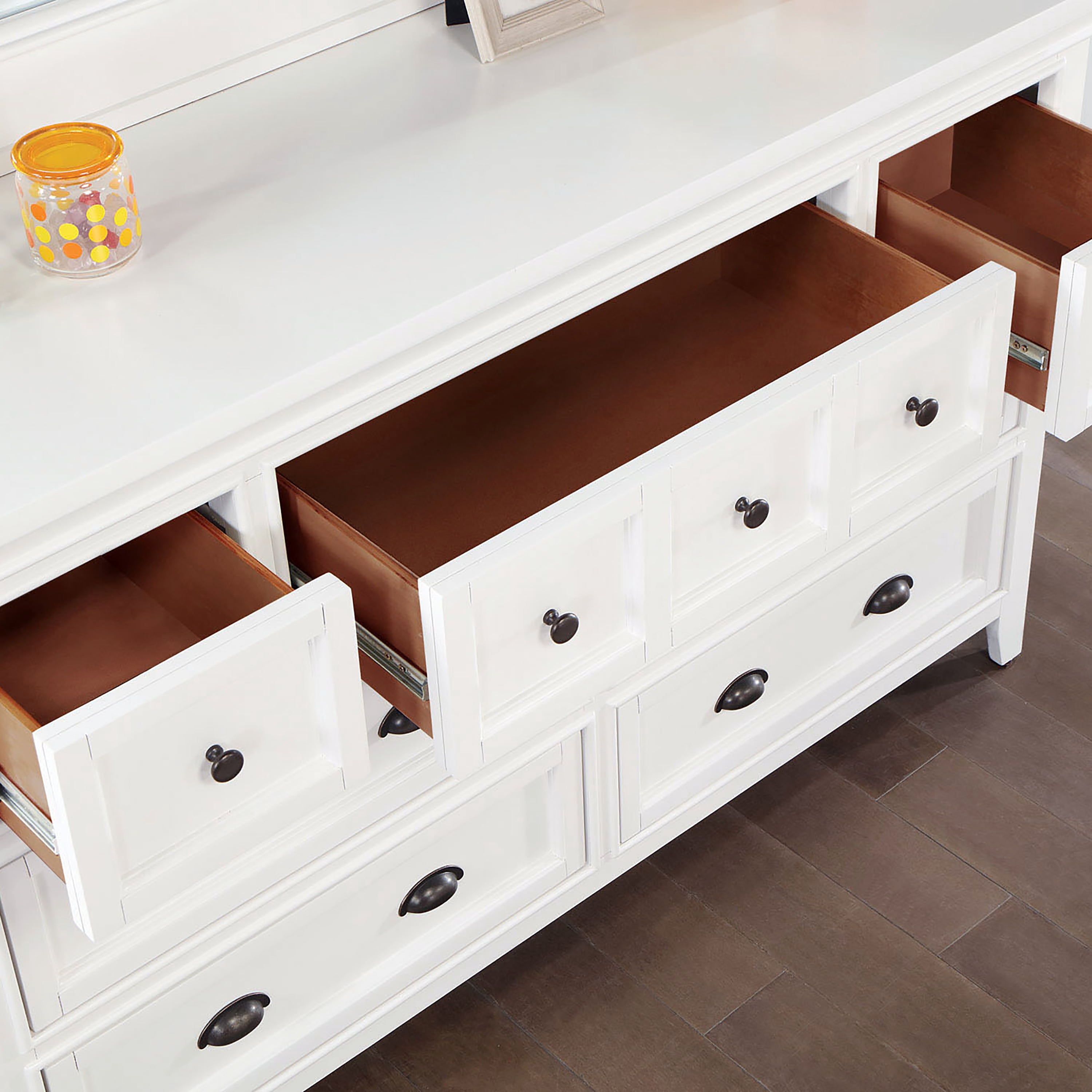 Furniture of America Senoma Kids Transitional 7-Drawer Dresser with Mirror, White