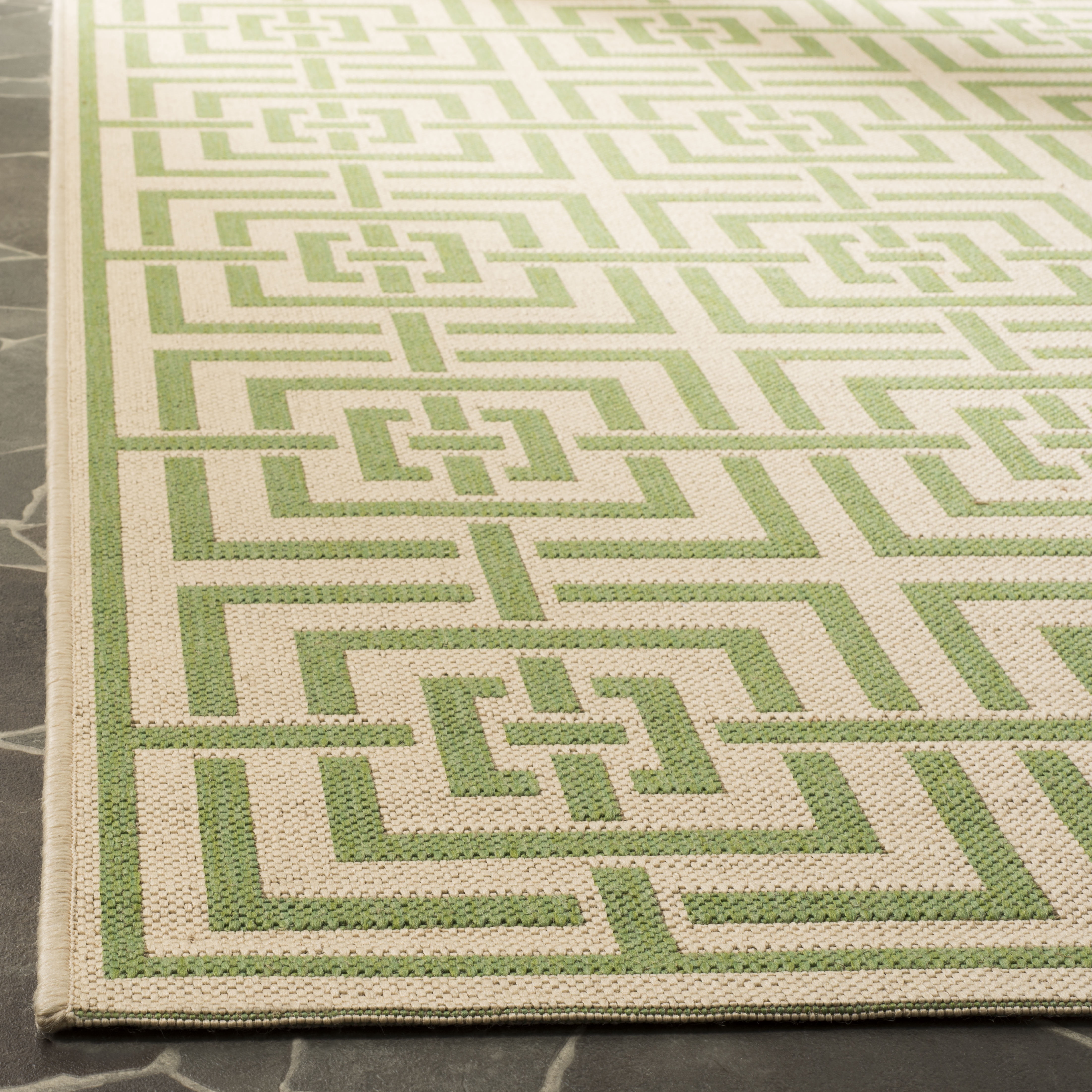 Safavieh Linden Derbhile Geometric Indoor/Outdoor Area Rug, Cream/Olive, 5'3" x 7'6"