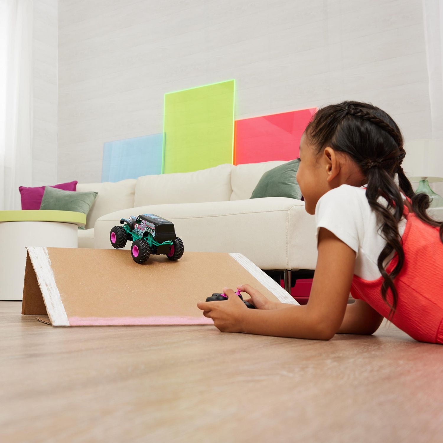 Monster Jam, Monster truck radiocommandé Grave Digger officiel à l'échelle 1:24, 2,4 GHz, thème Nitro Neon, jouets pour garçons et filles à partir de 4 ans