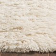 thumbnail image 3 of Safavieh Kenya 9' X 12' Hand Knotted Wool and Cotton Rug in Ivory, 3 of 4