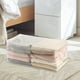 thumbnail image 1 of Organizador de ropa de plástico blanco para armario | Caja de almacenamiento plegable y cajón para camisas, pantalones, ropa interior y calcetines | 5 tamaños para dormitorio y armario, 1 of 6