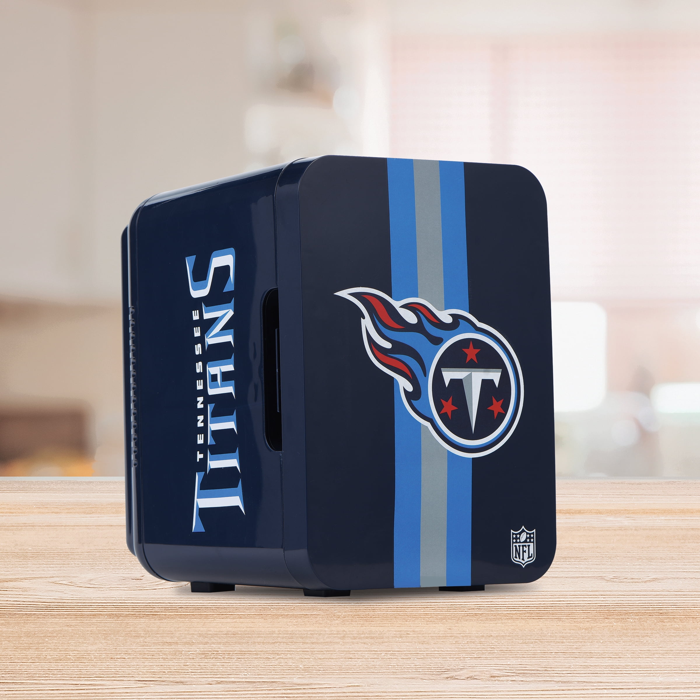 NFL Tennessee Titans Mini Fridge, Navy, 4L, 6 Cans