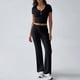 thumbnail image 2 of Conjunto de punto de 2 piezas para mujer: camiseta con cuello en V y pantalones largos. Estilo deportivo y desenfadado para las estaciones cálidas., 2 of 8