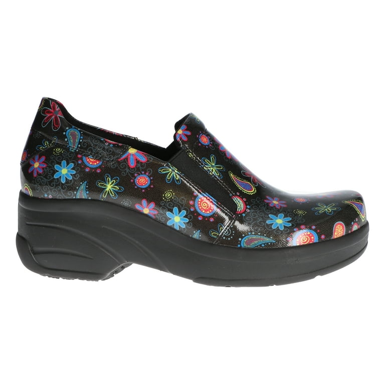 Walmart women's hotsell slip resistant shoes