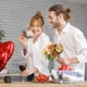 thumbnail image 4 of Ramo de rosas artificiales para San Valentín | Flores de plástico de varias cabezas atadas a mano para decoración de bodas y fiestas, 4 of 6