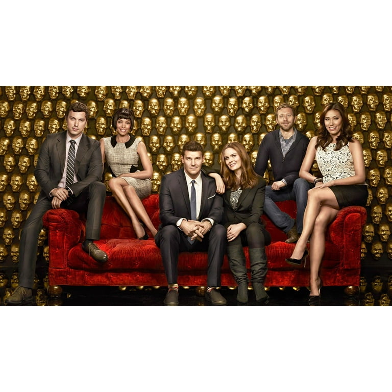 BONES DVD 全12シーズンセット Amazon.com: Bones Seasons 1-12 Box Set : Emily Deschanel