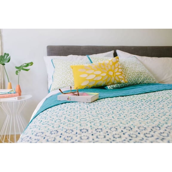 Vita Good Life Viva Multiple Piece Printed Reversible Quilt Set