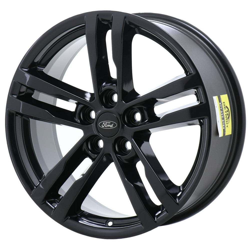 2022 Ford Explorer Black Rims