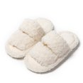thumbnail image 1 of Chanclas mullidas TUNC para mujer de forro polar peluche color blanco talla 40-41, 1 of 3