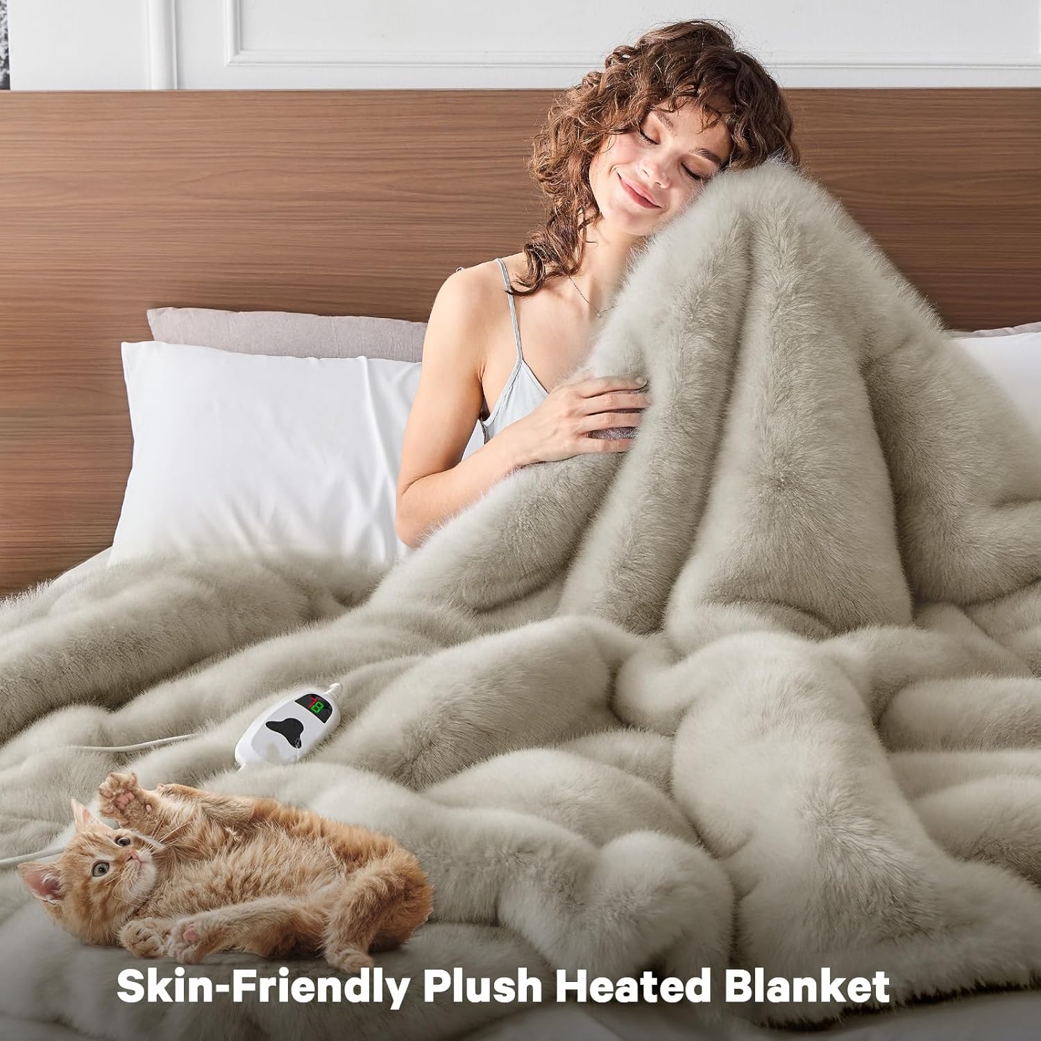 PMONPA Electric Heated Blanket, 51"×61" Faux Fur Heated Blanket for Adult, Fast Heating with 4 Hours Auto Shut Off Timer, Beige & Black