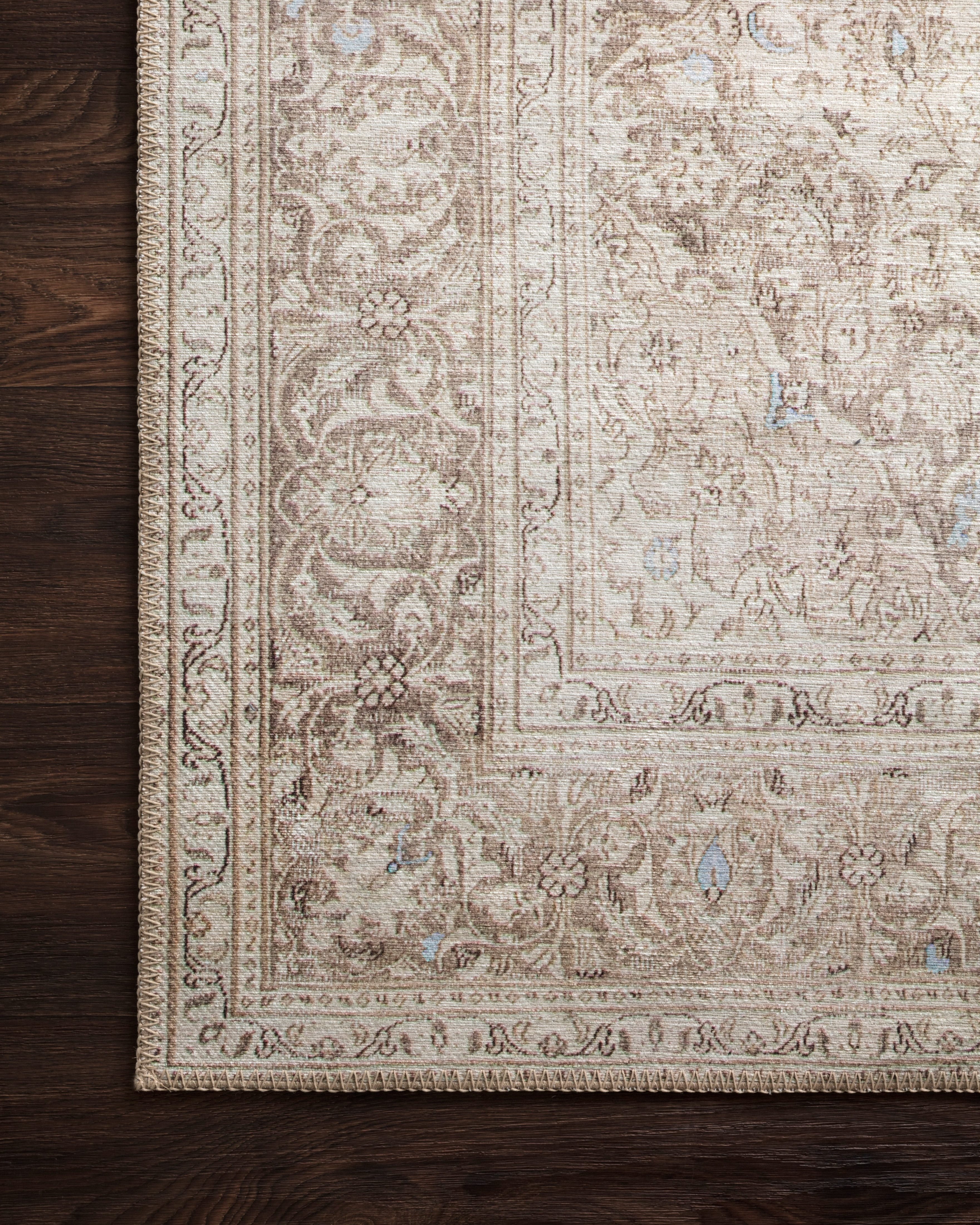 Loloi Loren Collection LQ-03 Sand / Taupe Oriental Area Rug 7'-6" x 9'-6"