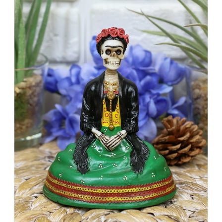 Ebros Mexican Dias De Los Muertos Sitting Lady Skeleton DOD Statue 4"Tall
