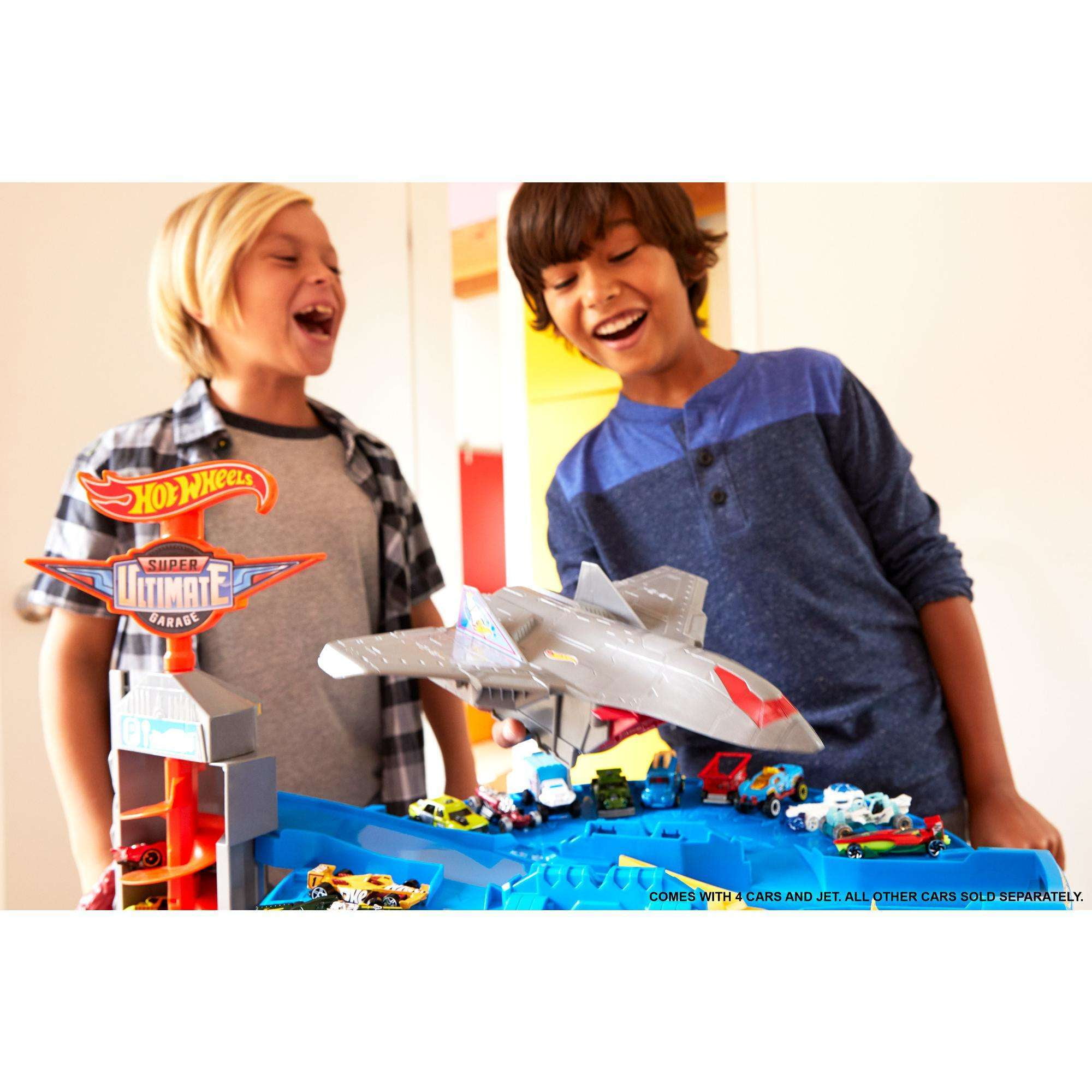 Hot Wheels Super Ultimate Garage Pterodactyl Truck Vehicle Playset