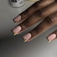 thumbnail image 2 of 24 uñas postizas cortas cuadradas de acrílico rosa brillante con punta francesa dorada, reutilizables., 2 of 5