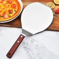 thumbnail image 3 of Pala redonda para pizza de acero inoxidable con mango de madera, pala para pizza, utensilios para pala para pizza en el hogar, pala para pasteles de acero inoxidable, ideal para levantar y T fácilmente Rojo Verde Cocina, Decoración y Otros, 3 of 5