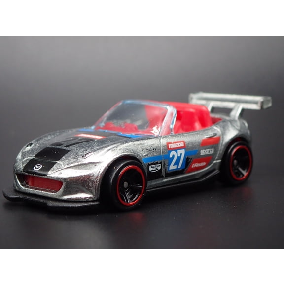 Open Box 2015-2025 MAZDA MX5 MIATA CONVERTIBLE ND 1:64 SCALE DIORAMA DIECAST MODEL CAR