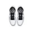 thumbnail image 3 of Nike-zapatillas de baloncesto Jordan 1 para hombre y mujer, zapatos deportivos clásicos para exteriores, originales, Retro, Light Smoke Grey, 3 of 4