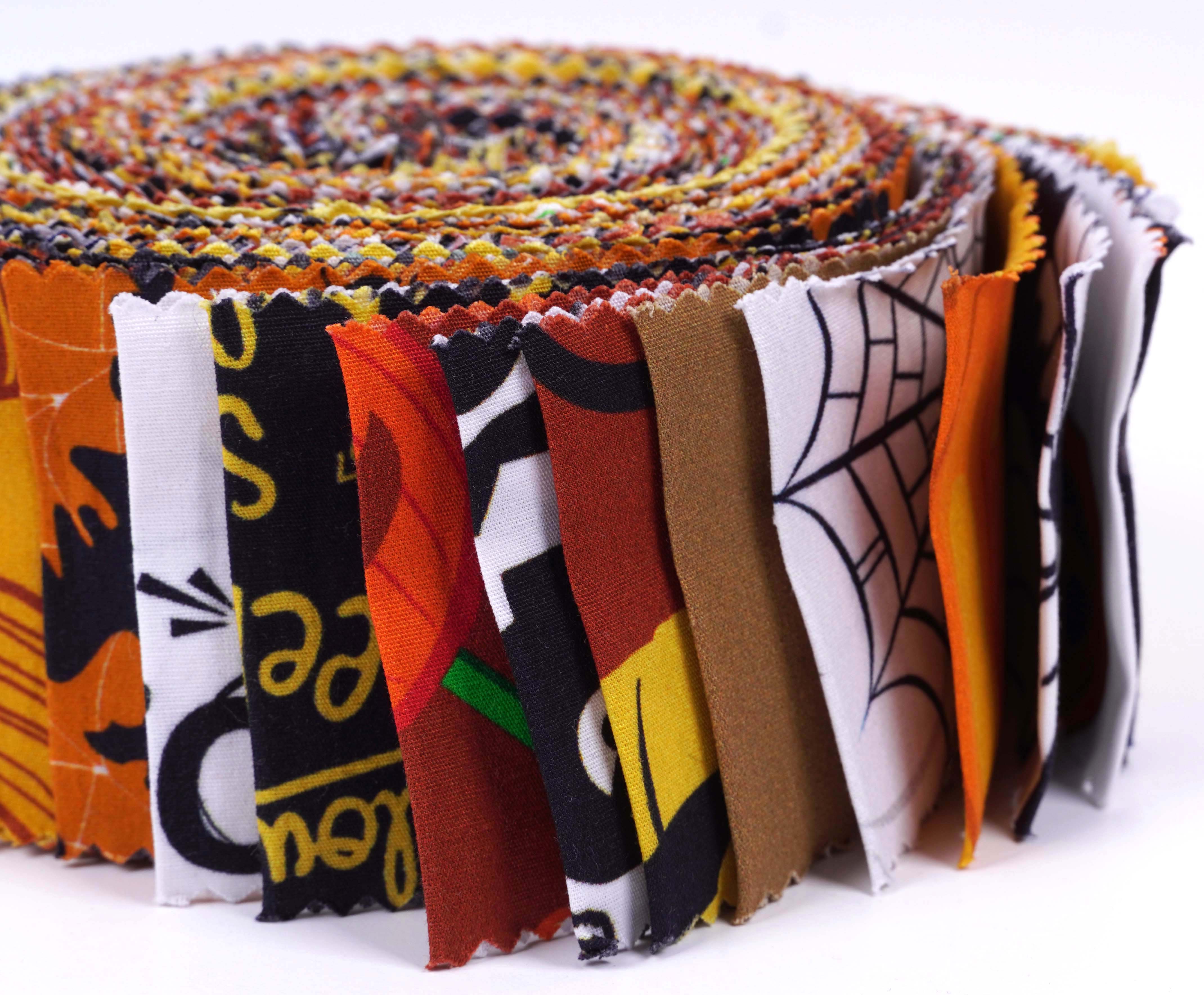 Soimoi 40Pcs Halloween Print Cotton Precut Fabrics For Quilting Craft Strips 2.5x42inches Jelly Roll - Multicolor