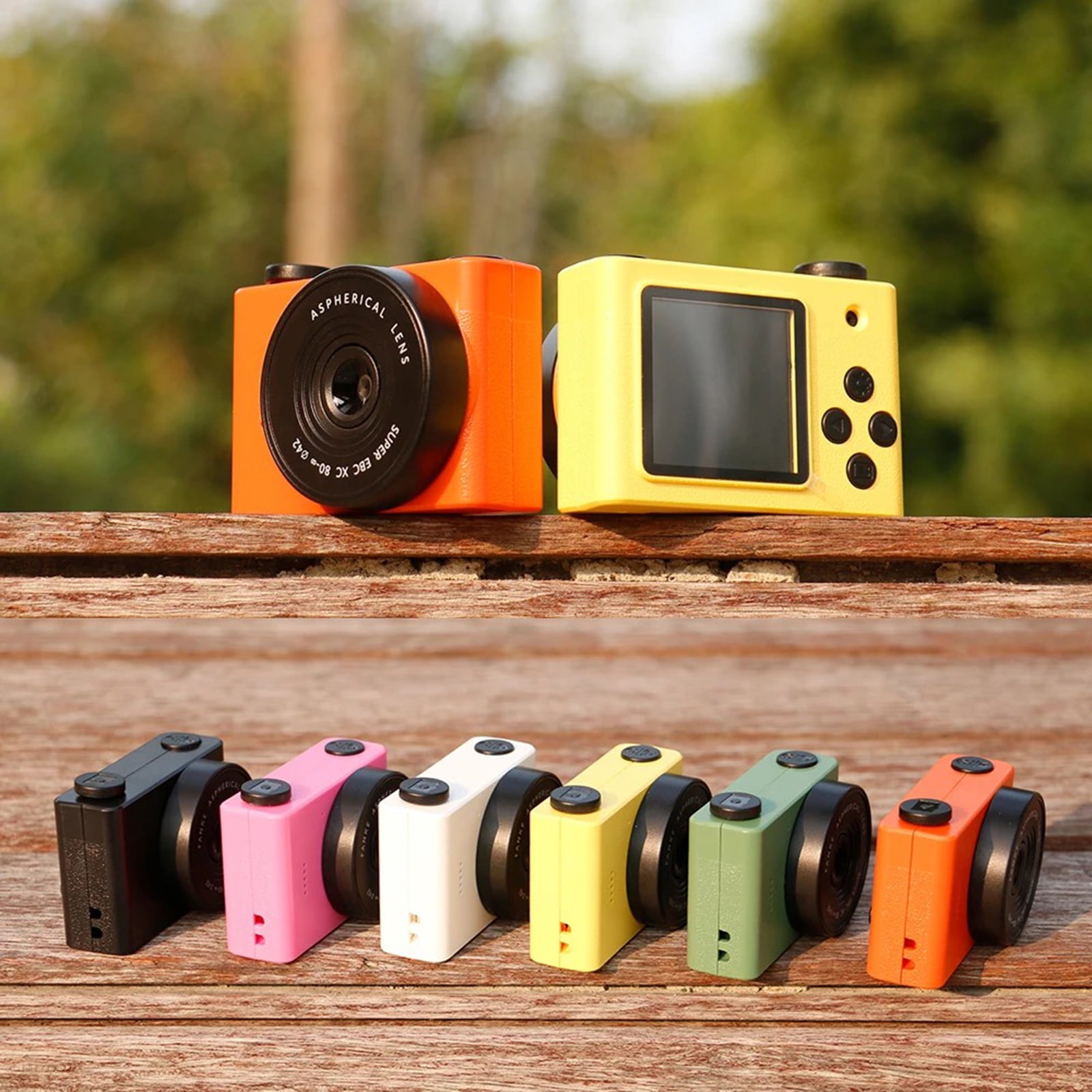 Retro Small Camera 1.54inch Screen Indoor Home Outdoor 720P Sports Camera Video Recorder with LED Fill Light Recording