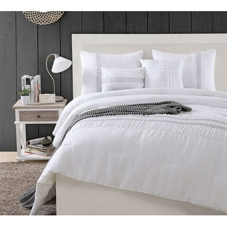 Hampton Comforter