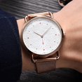 thumbnail image 4 of Reloj de pulsera con esfera redonda de aleación simple para mujer Reloj de pulsera de cuarzo ajustable informal (oro rosa + blanco), 4 of 4
