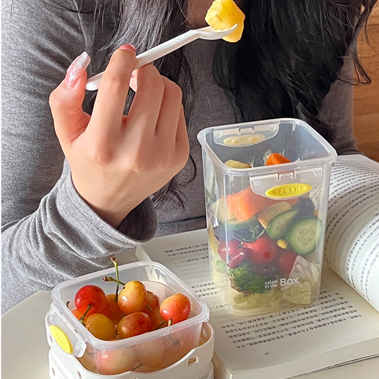 Homelife Portable Yogurt Cup with Spoon Reusable Snack Container Multifunctional Parfait Jar BPA-Free Milk Jar with Separate Compartment