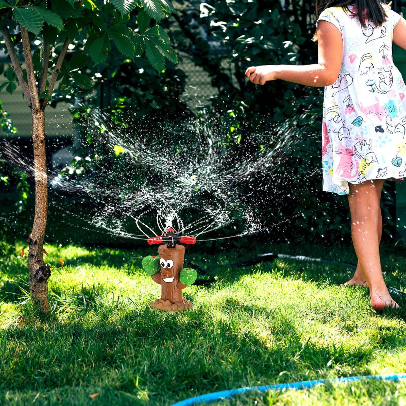RoamHome Outdoor Garden Sprinkler for Kids - Summer Water Play Toy & Lawn Watering Tool with Adjustable Spray, Fun Backyard Sprinkler System for Family Fun & Plant Irrigation.