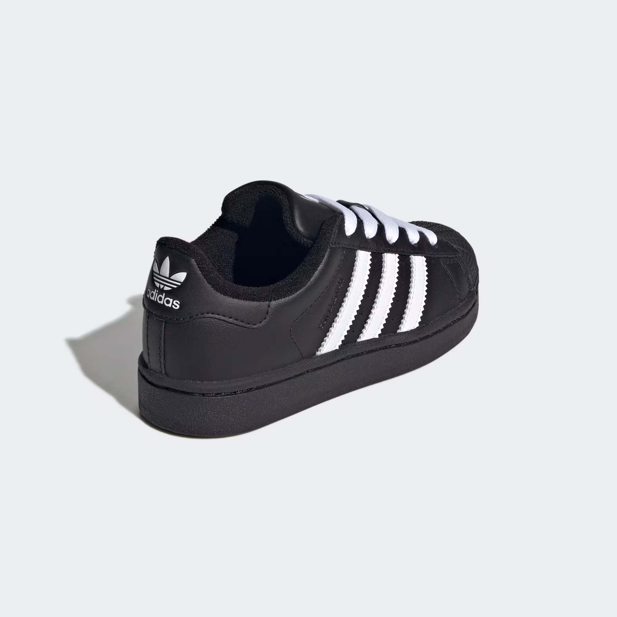 thumbnail image 3 of TENIS ADIDAS SUPERSTAR PARA BEBÉ, 3 of 5