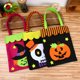 thumbnail image 4 of Yuarrent Bolsa de dulces Accesorios de Halloween con asa Bolsa de calabaza Artesanía Accesorios de fiesta Arreglo de escena de tela Paquete de regalo Kits de decoración para fiestas Negro/Calabaza Yuarrent HA068067-03, 4 of 6