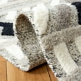 thumbnail image 5 of SAFAVIEH Casablanca Mckayla Geometric Wool Area Rug, Ivory/Black, 8' x 10', 5 of 8