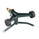 thumbnail image 2 of Aspersor metálico de tres brazos con conector G3/4, resistente al óxido y giratorio 360° para riego de césped., 2 of 14