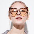 thumbnail image 3 of Gafas de sol Pink Love gafas de sol con forma de corazón grande para mujer gafas populares europeas y americanas con forma de corazón Color carey A5 ANGGREK  Otros, 3 of 8