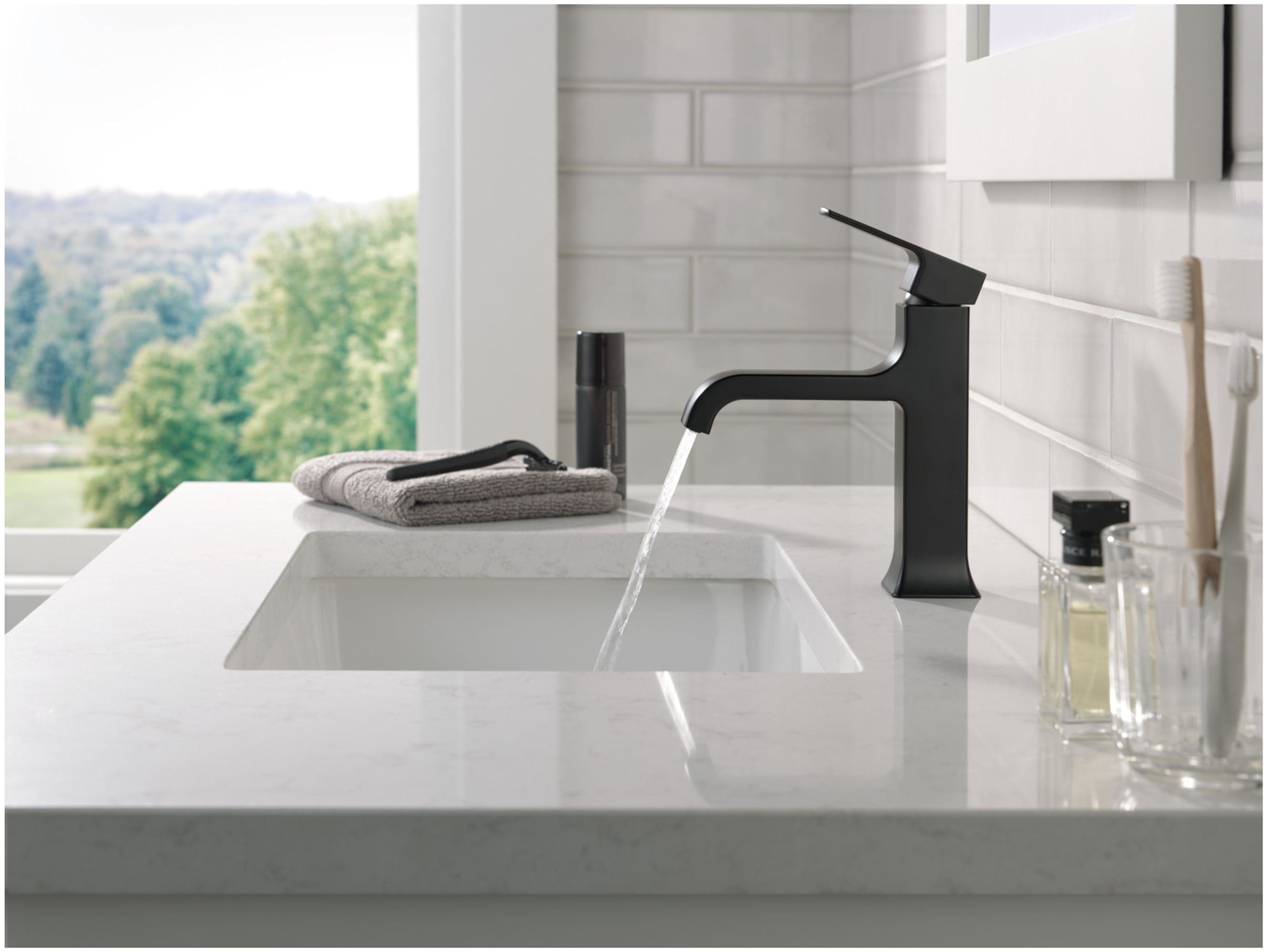 Delta 539-SSMPU-DST Velum 1.2 GPM Single Hole Bathroom Faucet - Brilliance Stainless
