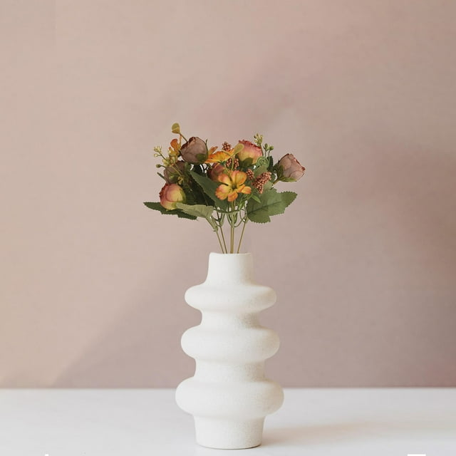Ramo de rosas artificiales | Flores artificiales de seda para decoración del hogar | Arreglo vintage de rosas rojas de 5 ramas para sala, dormitorio o escritorio