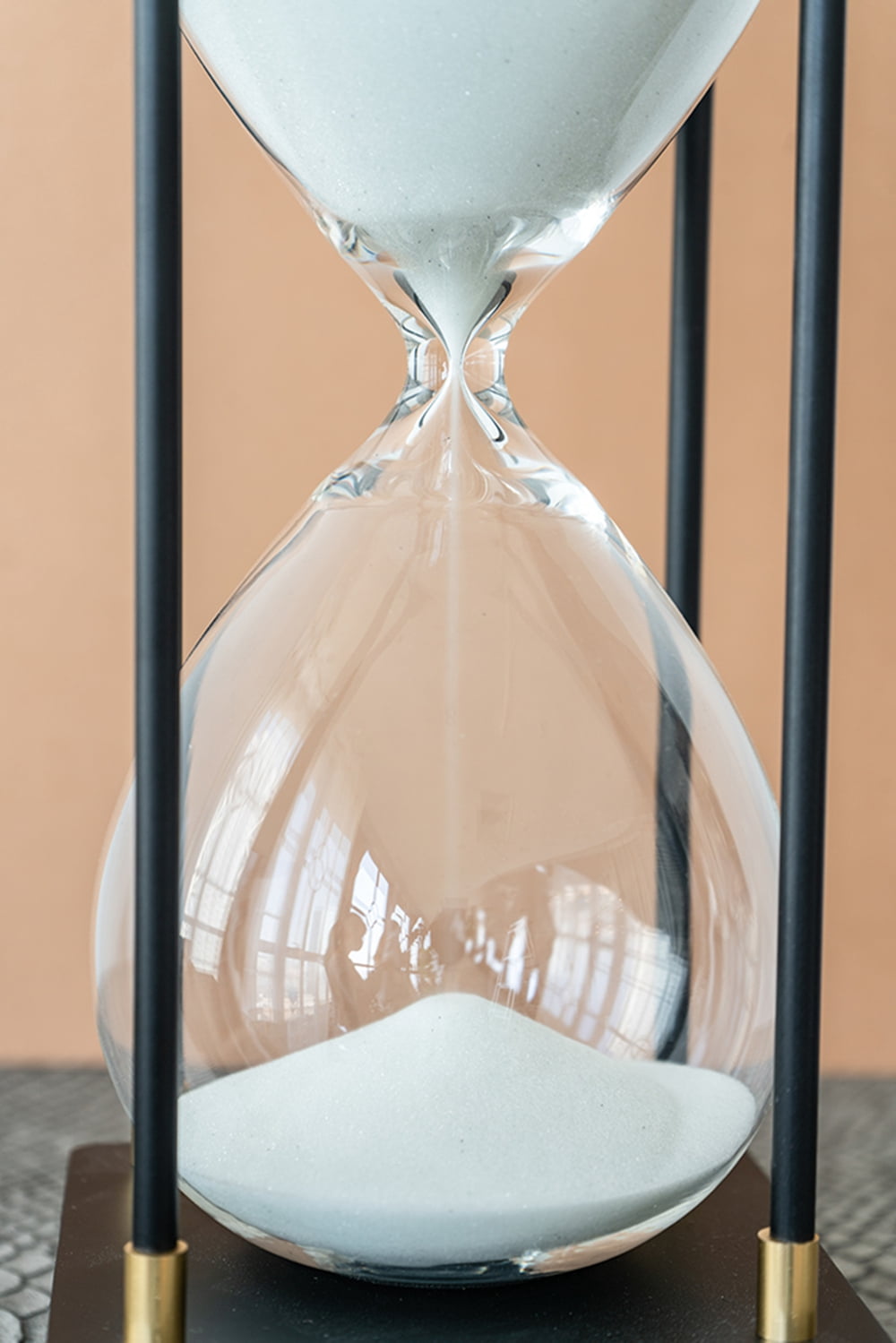 Hourglass With Wooden Frame, 4.3x4.3x12"