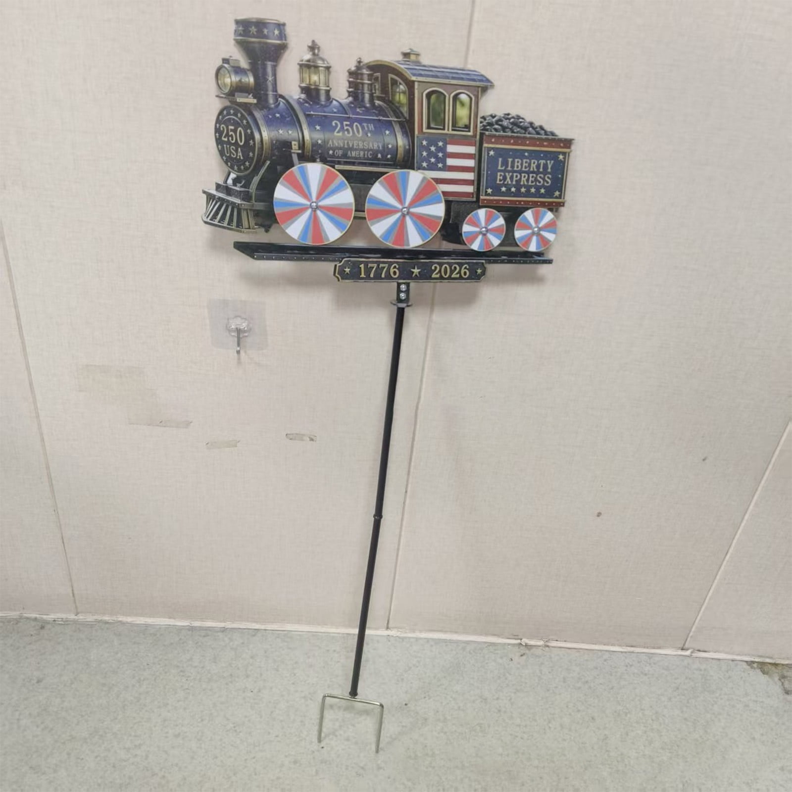 Eqslft 2D Liberty Express 250th Anniversary Train Yard Stake, Patriotic Metal Train Garden Decor, Anniversary Windmill Garden Outdoor Yard Art Metal Wind Sculpture Ornament